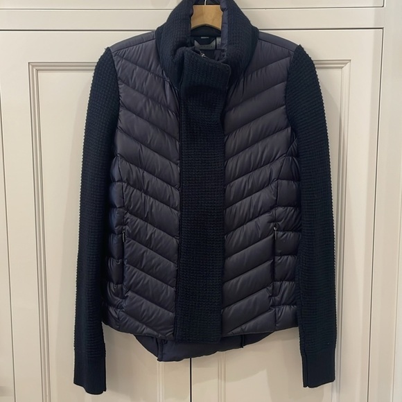 Athleta Responsible Down Navy Blue Jacket—BEAUTIFUL!! Never Worn—New WO Tags—S - Picture 2 of 9